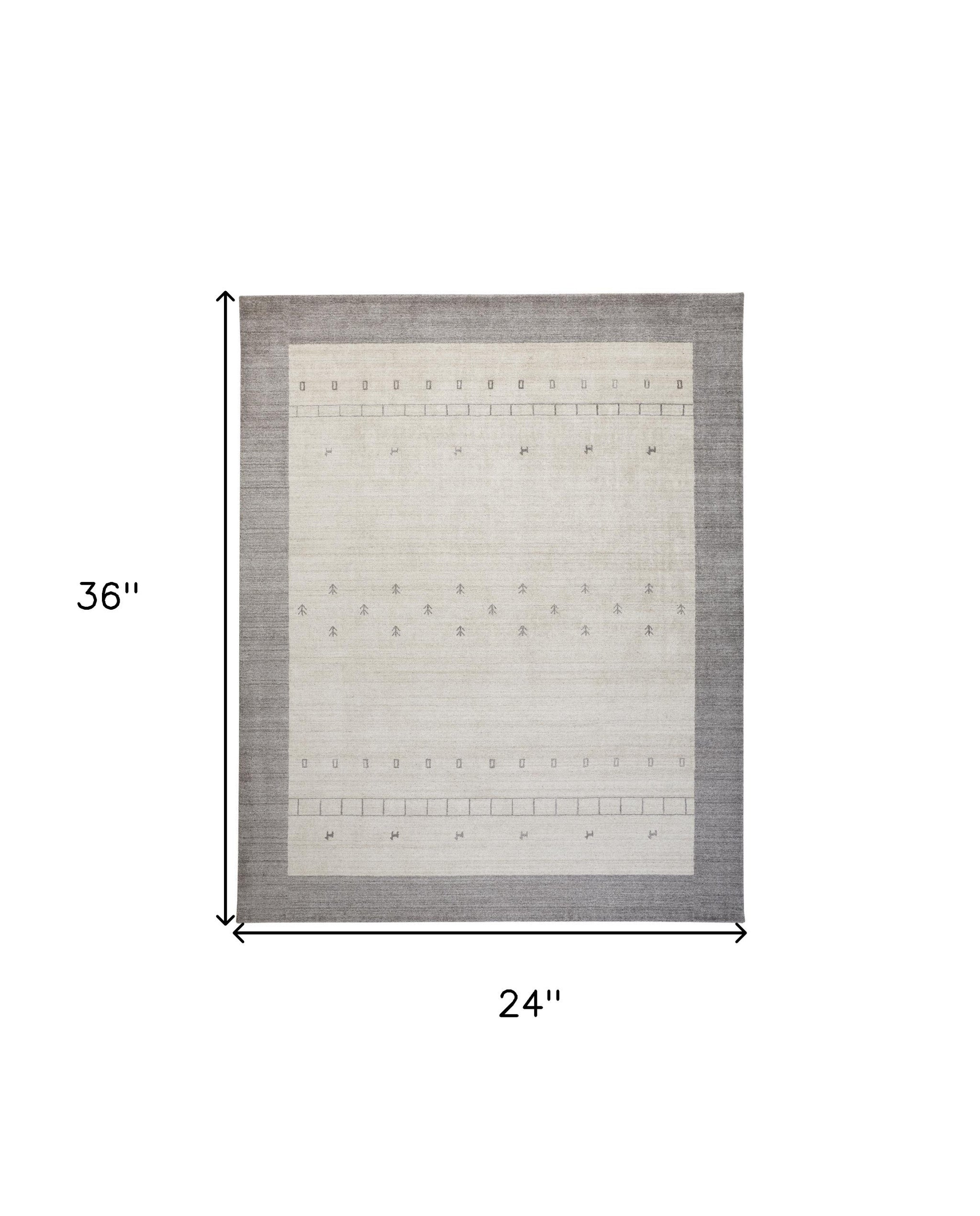 4' X 6' Ivory And Gray Wool Hand Knotted Stain Resistant Area Rug