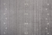 4' X 6' Gray And Ivory Wool Hand Knotted Stain Resistant Area Rug