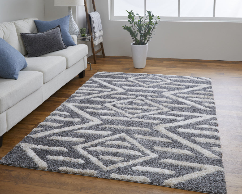 4' X 6' Gray And Ivory Geometric Power Loom Stain Resistant Area Rug