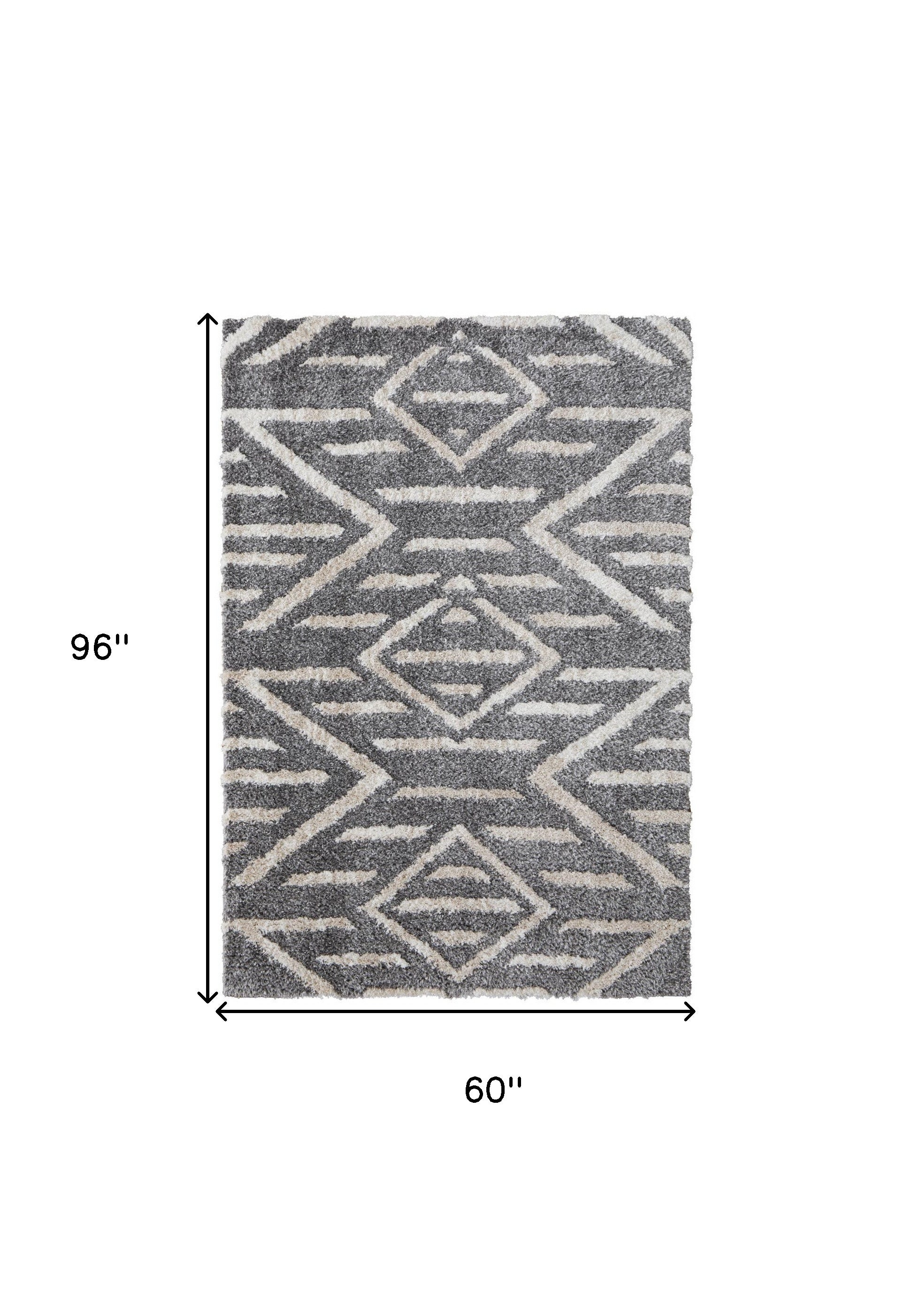 4' X 6' Gray And Ivory Geometric Power Loom Stain Resistant Area Rug