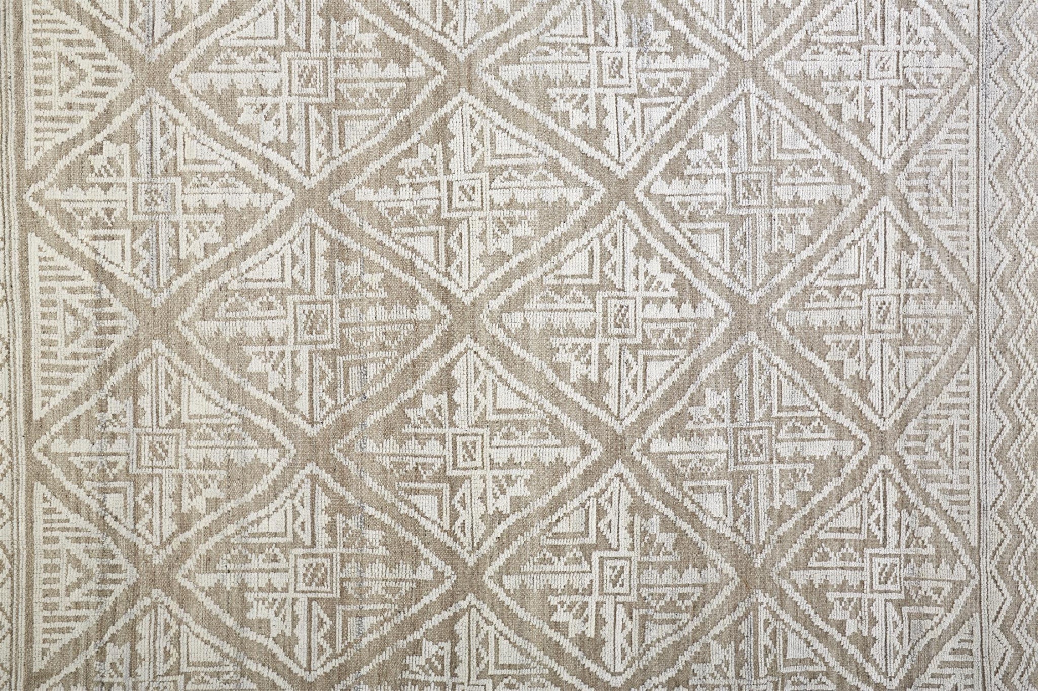 2' X 3' Ivory Tan And Gray Geometric Hand Knotted Area Rug