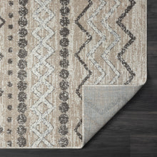 5' X 7' Beige Geometric Washable Area Rug
