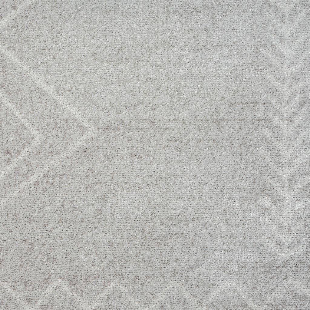 5' X 7' Cream Diamond Area Rug