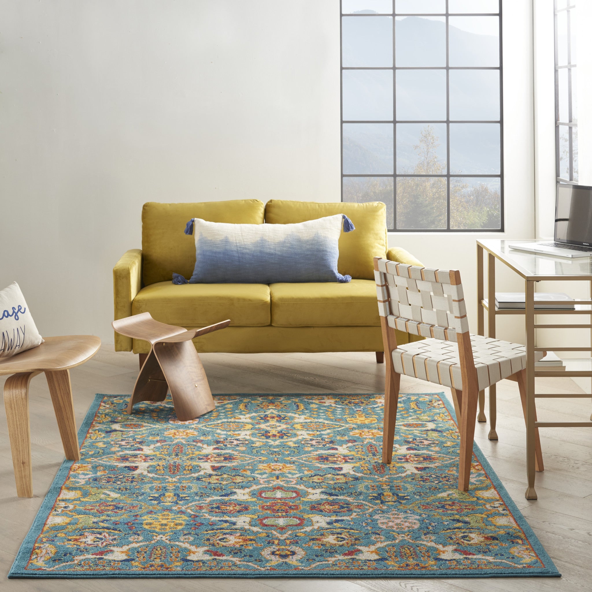 6' X 9' Blue Floral Power Loom Area Rug